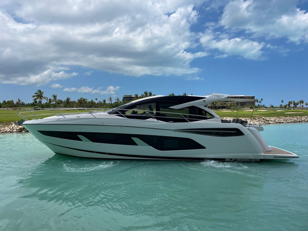 2022-sunseeker-54-1-a587d7