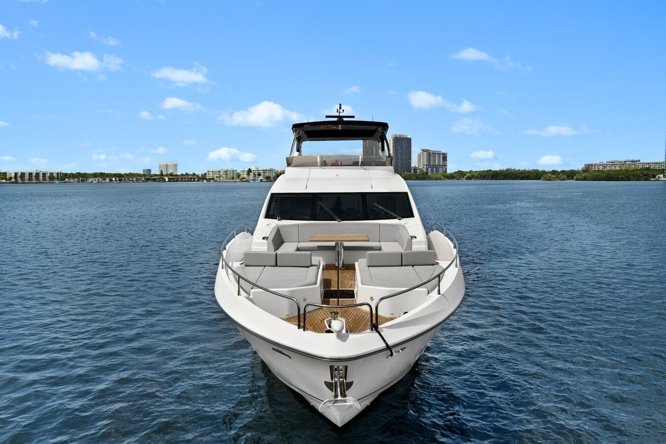 2022-sunseeker-77-6-5bed06