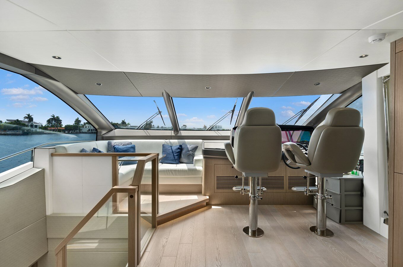 2022-sunseeker-77-6-5bed06