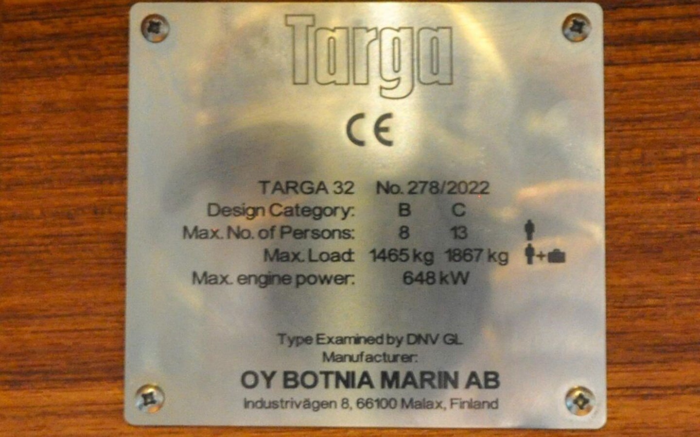 2022-targa-32-75a798