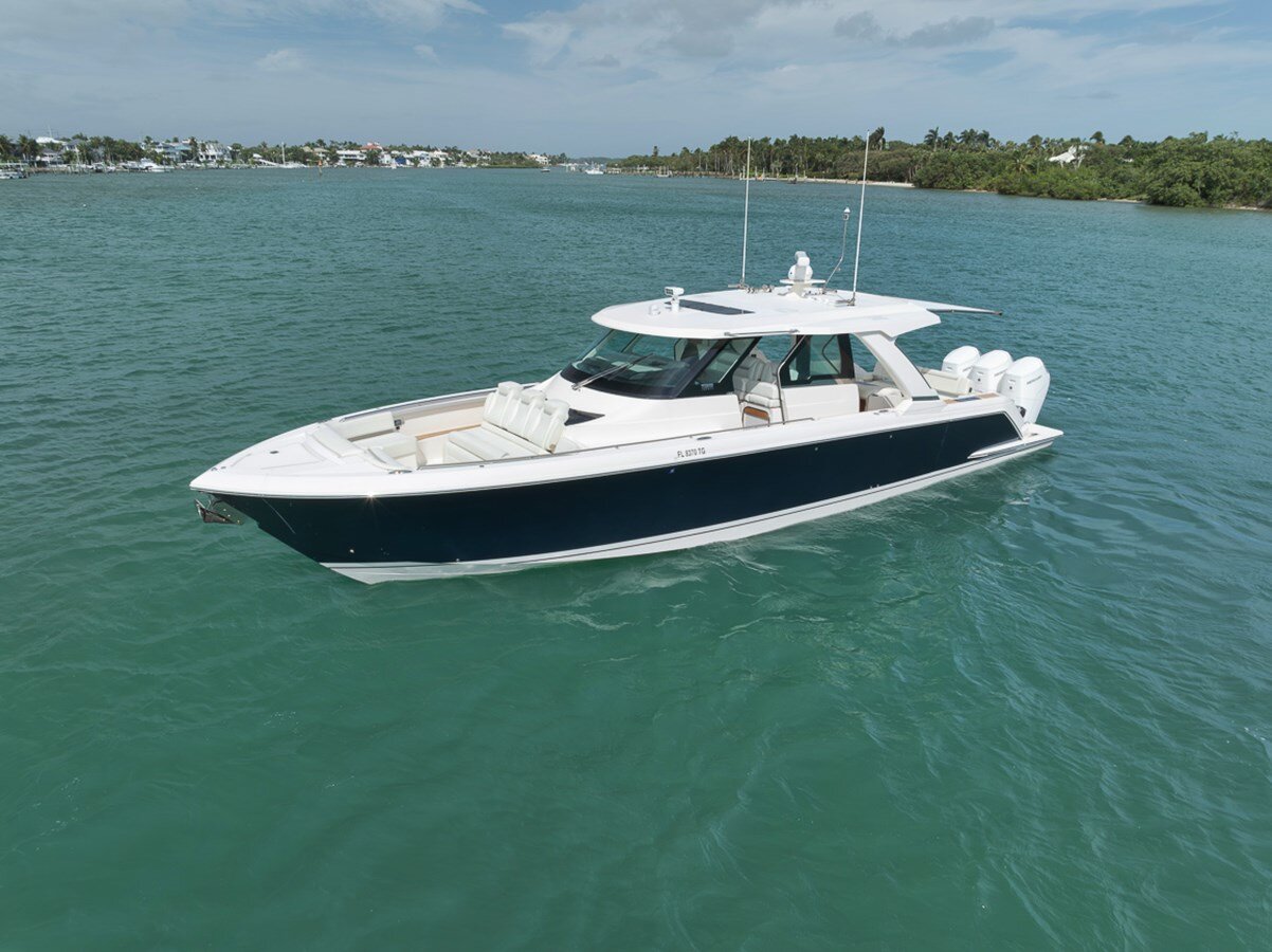 2022-tiara-48-b94140