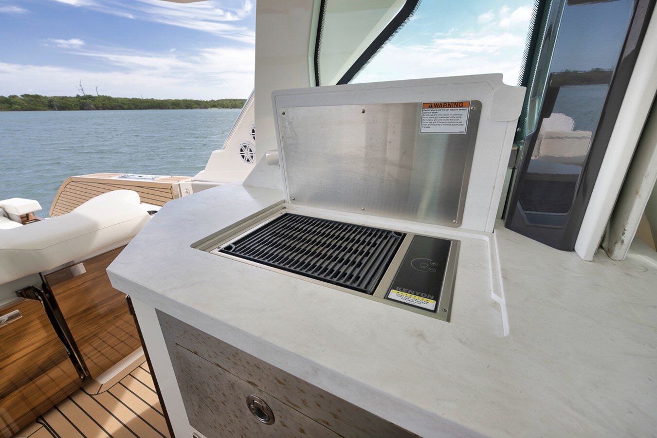 2022-tiara-48-b94140