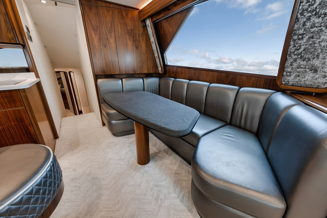 2022-viking-58-88cc26