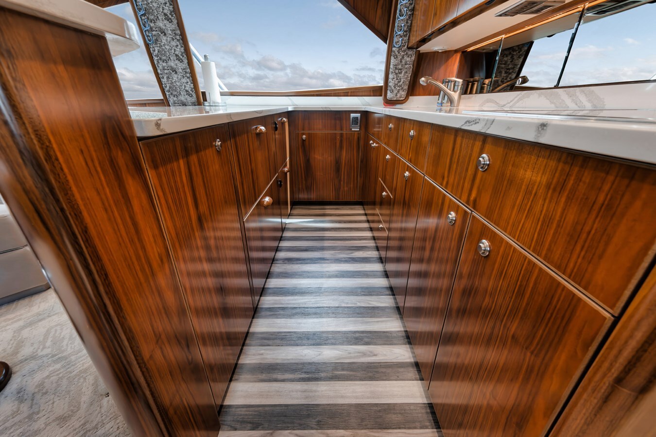 2022-viking-58-88cc26