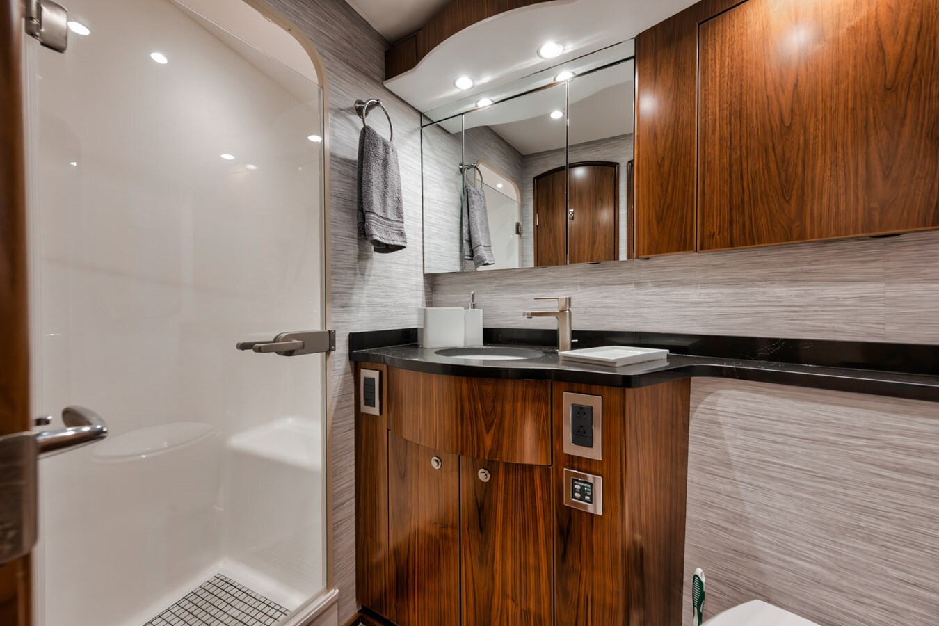 2022-viking-58-88cc26