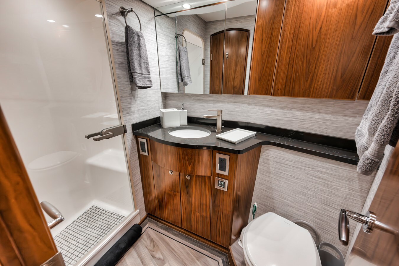 2022-viking-58-88cc26