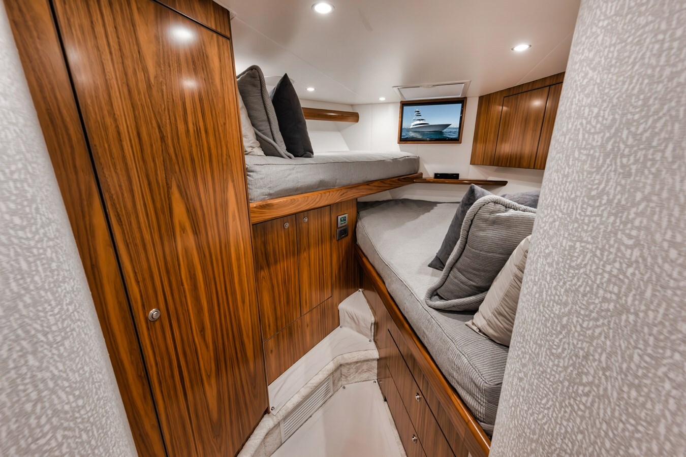 2022-viking-58-88cc26