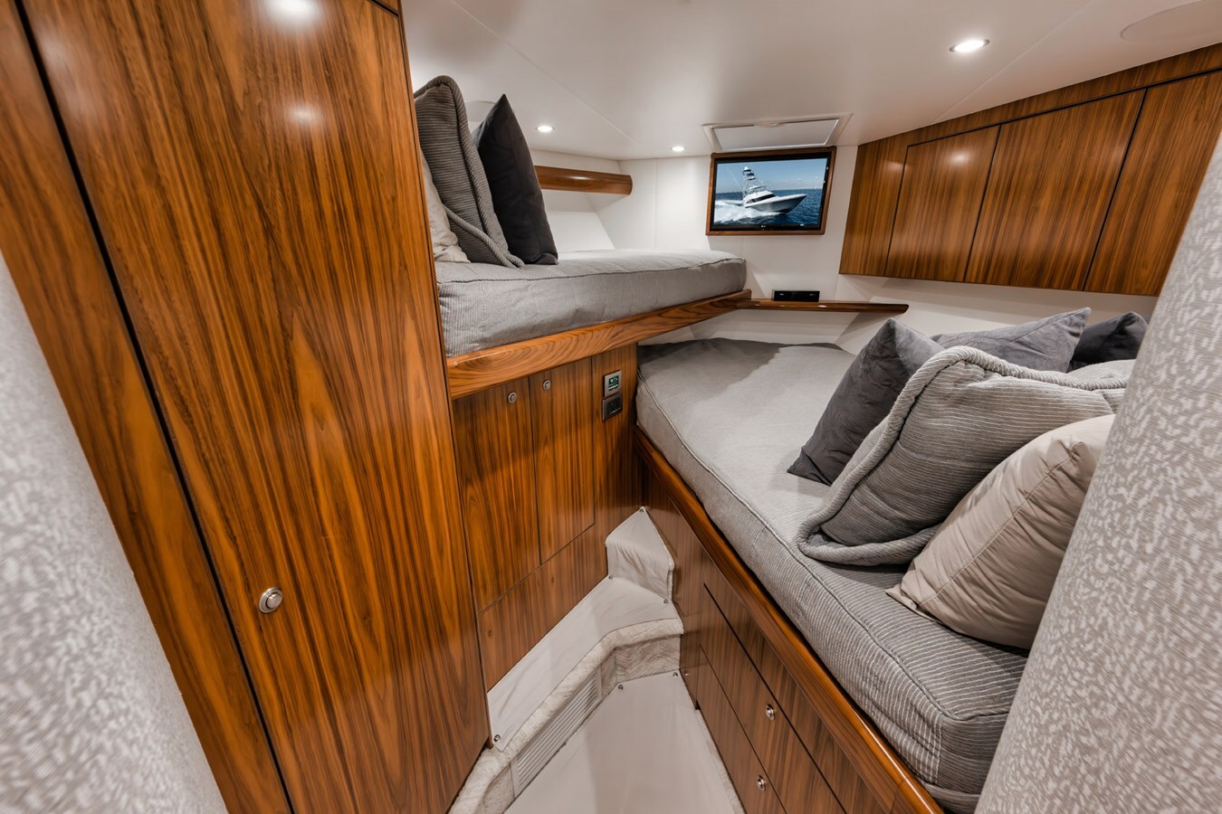 2022-viking-58-88cc26