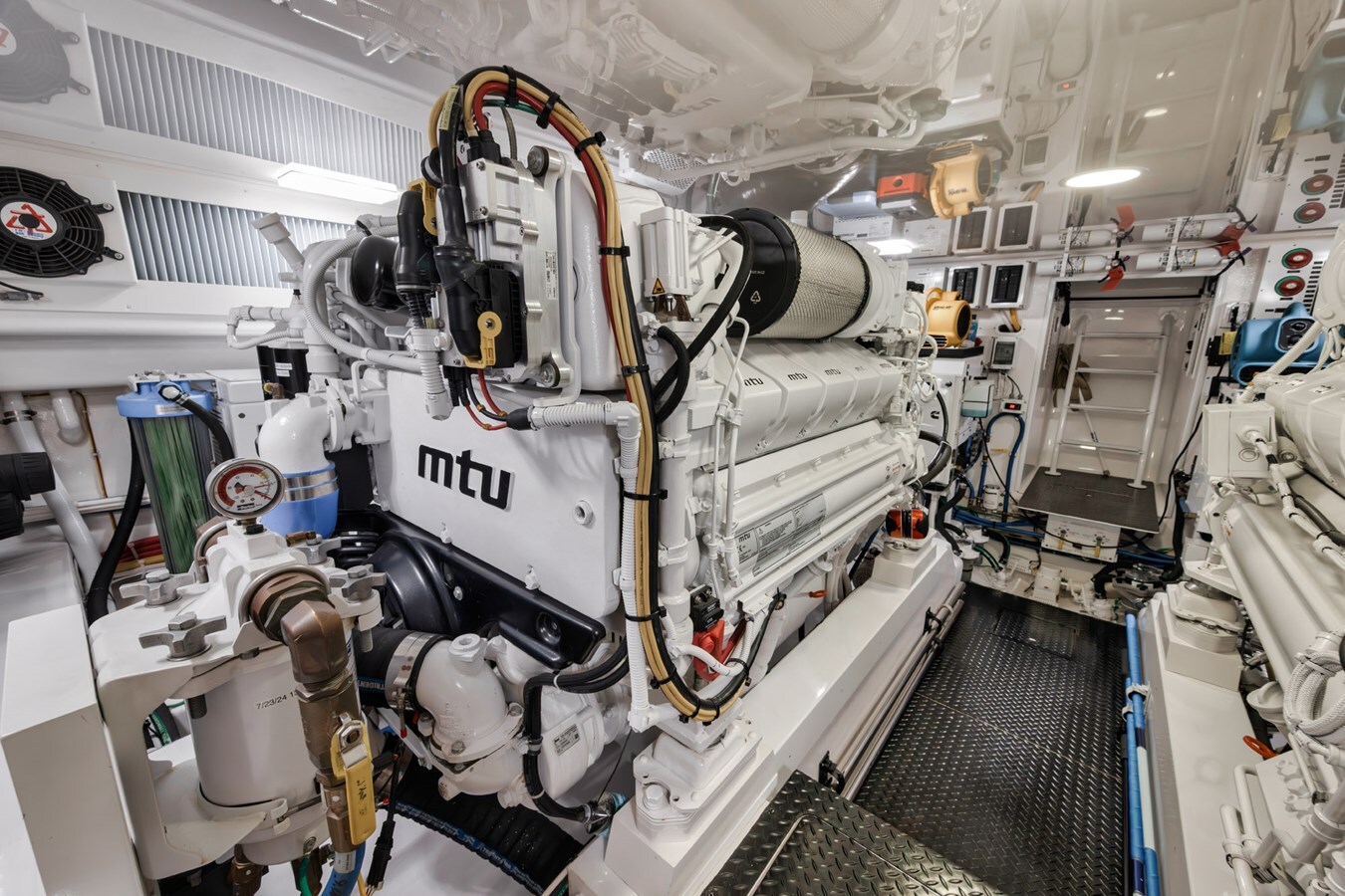 2022-viking-58-88cc26