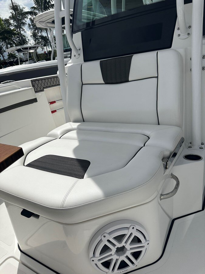 2022-wellcraft-30-2-634c7f