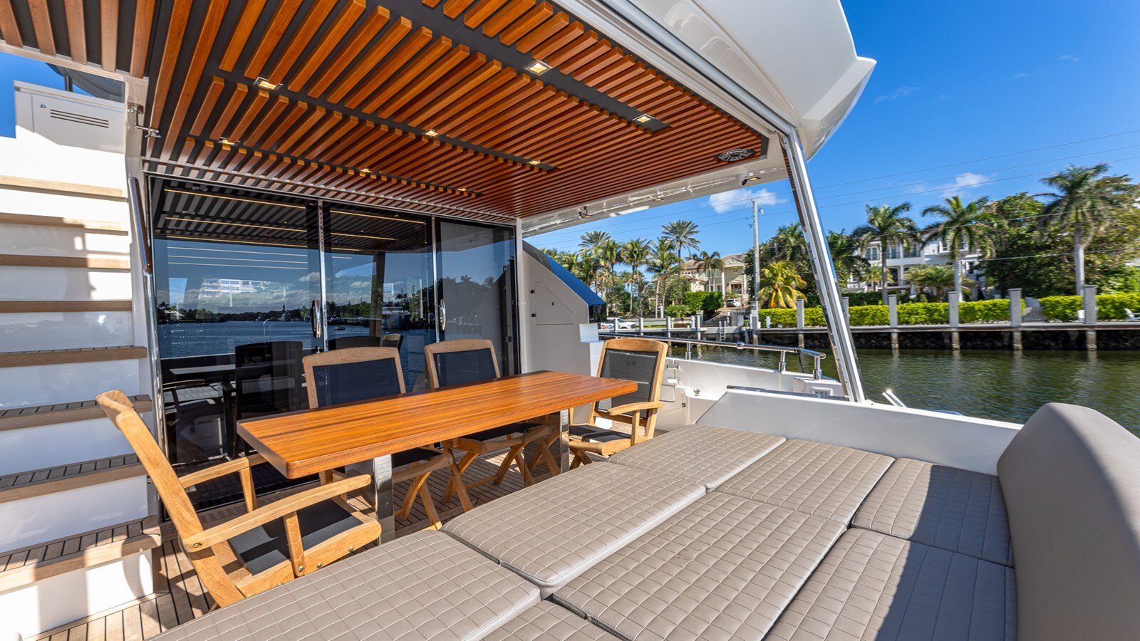 2023-astondoa-66-1-d49d3e