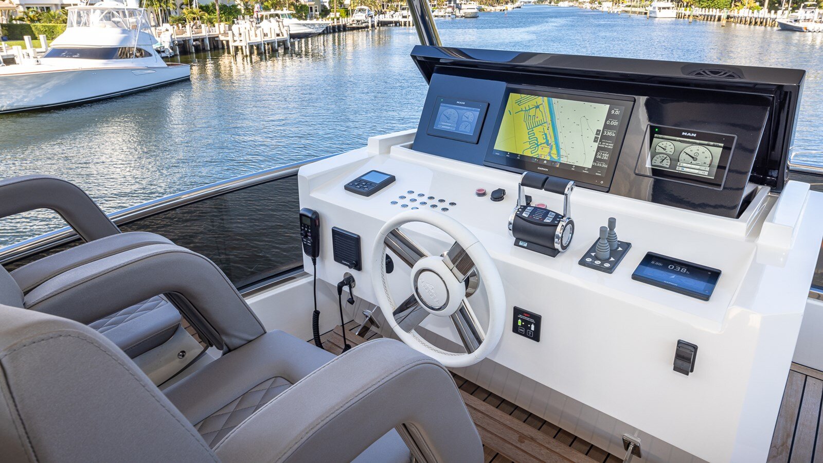 2023-astondoa-66-1-d49d3e