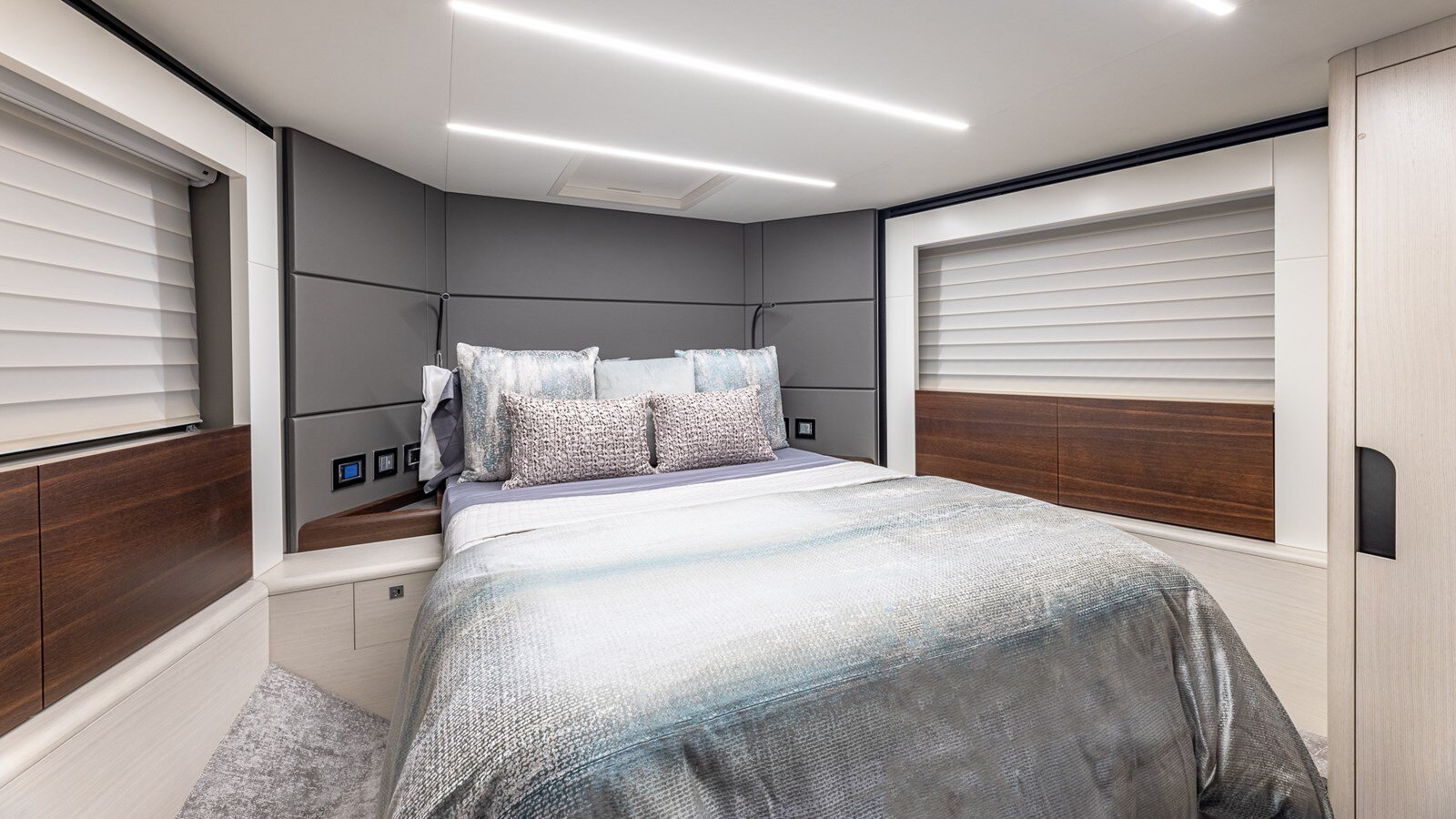 2023-astondoa-66-1-d49d3e