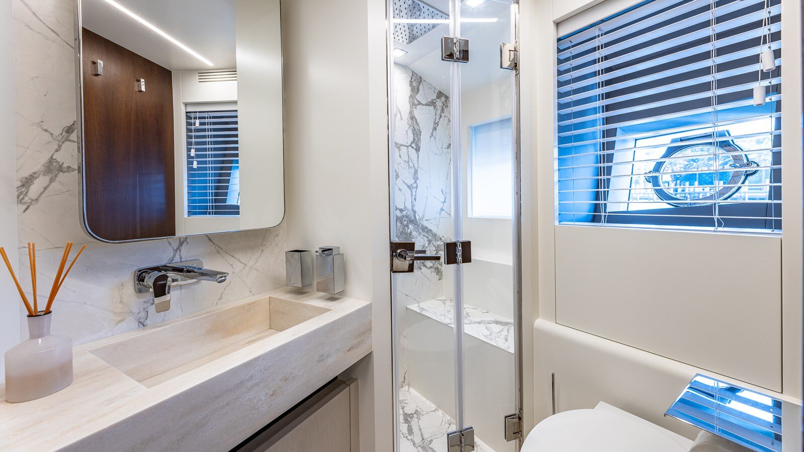 2023-astondoa-66-1-d49d3e