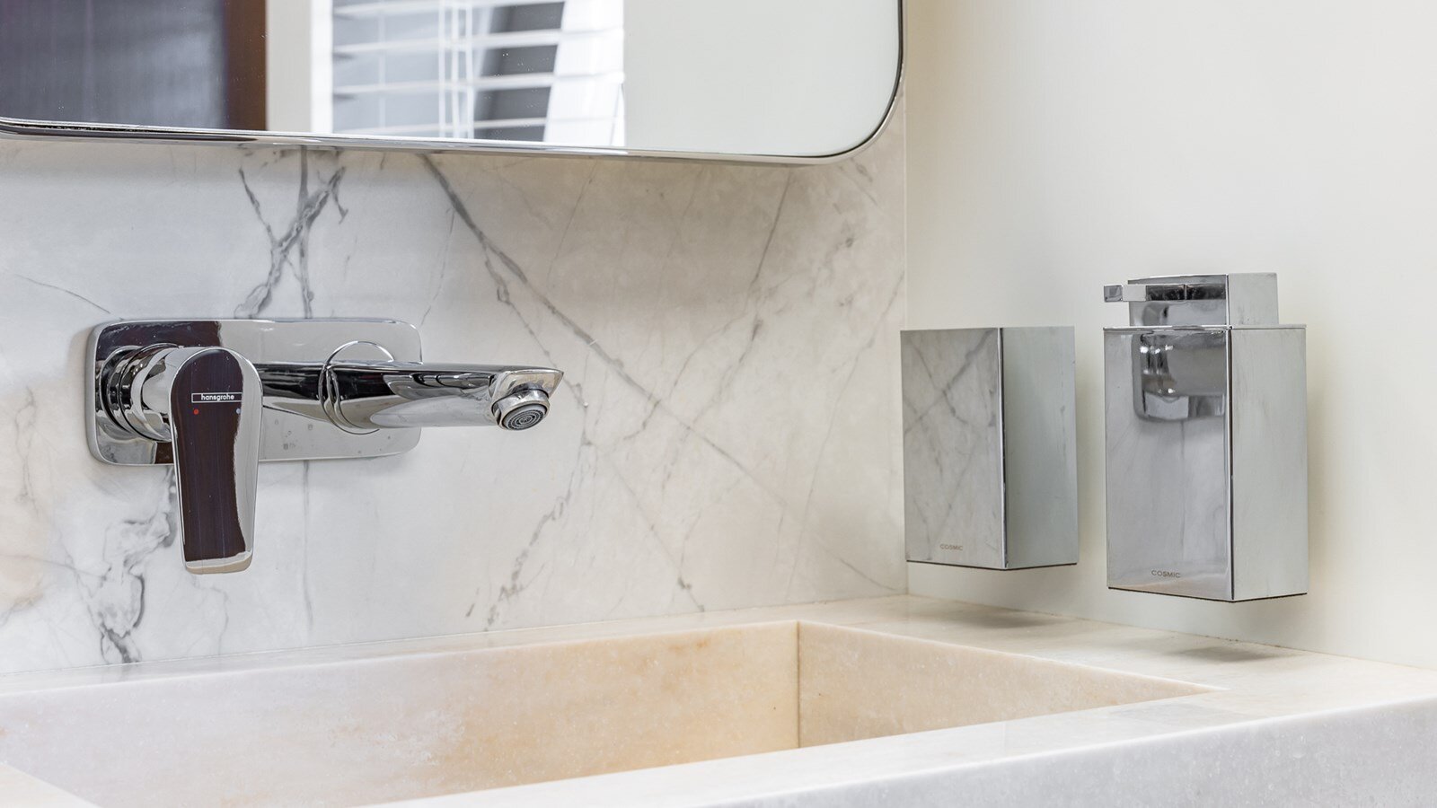 2023-astondoa-66-1-d49d3e