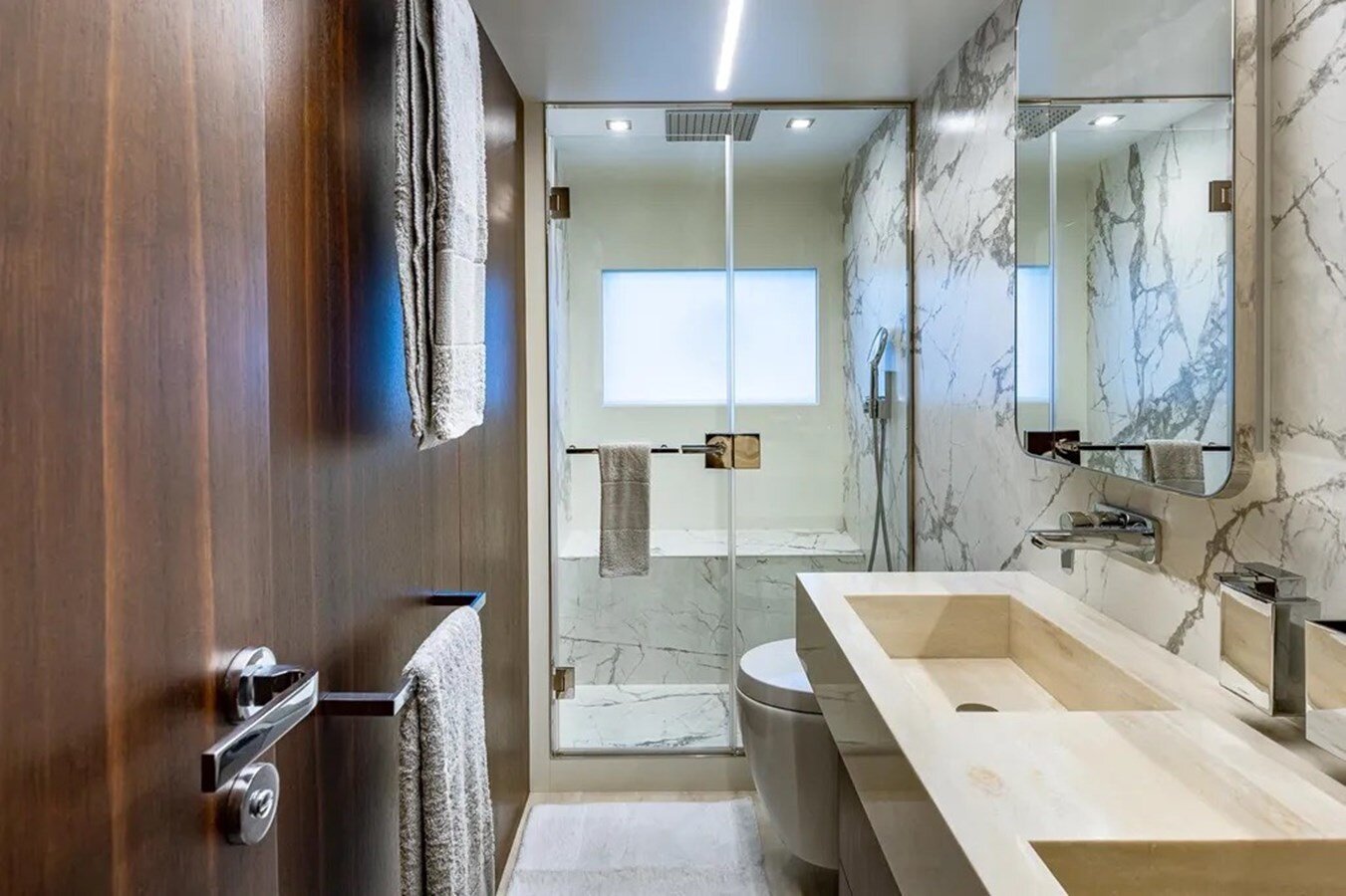 2023-astondoa-66-3d6d37