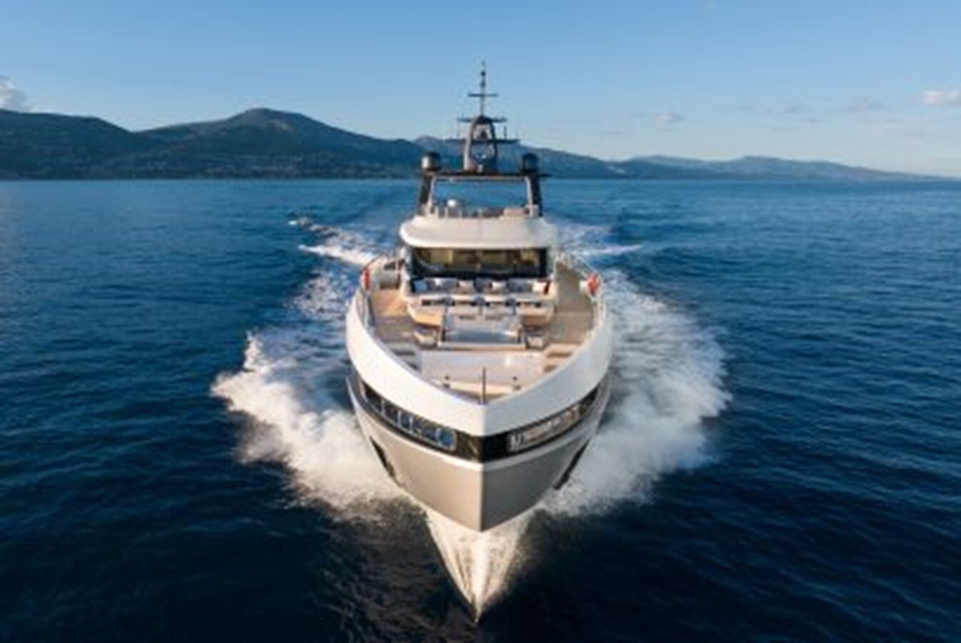 2023-azimut-yachts-115-10-c1cebd