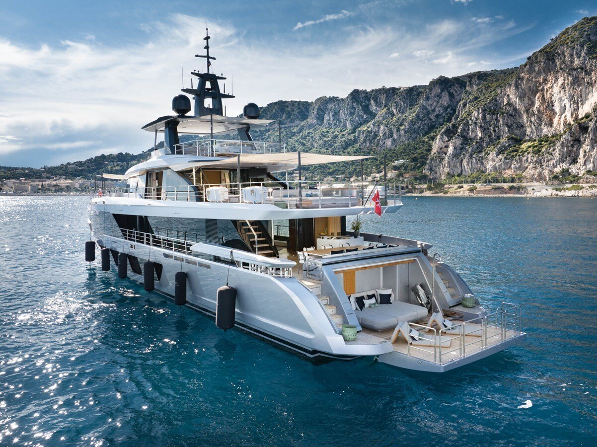 2023 AZIMUT YACHTS 115' 10