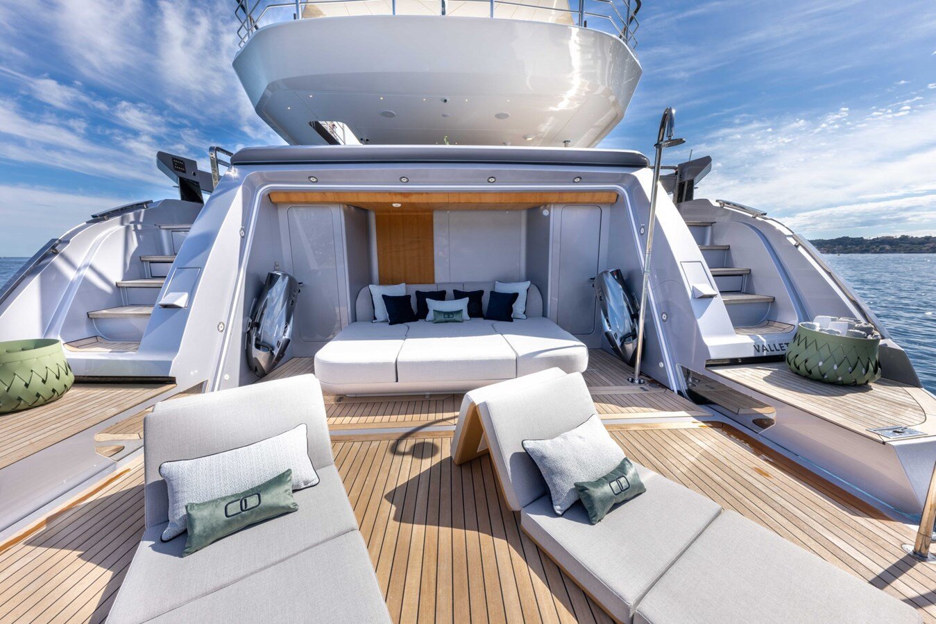 2023 AZIMUT YACHTS 115' 10