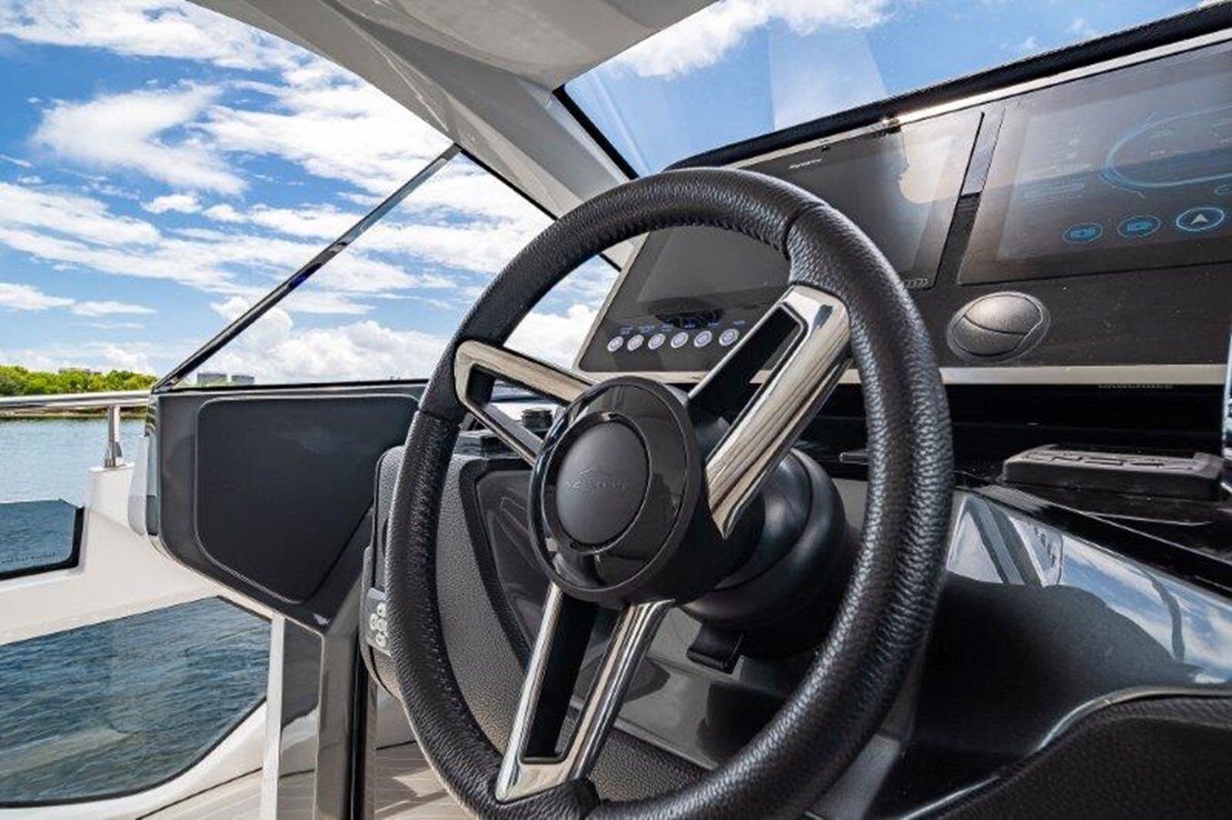 2023-azimut-yachts-47-5eb243