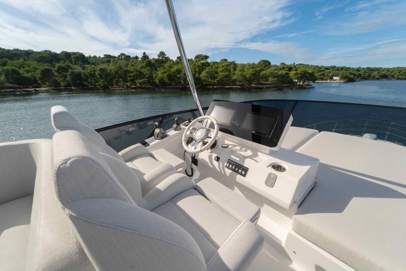 2023 AZIMUT YACHTS 55' 6