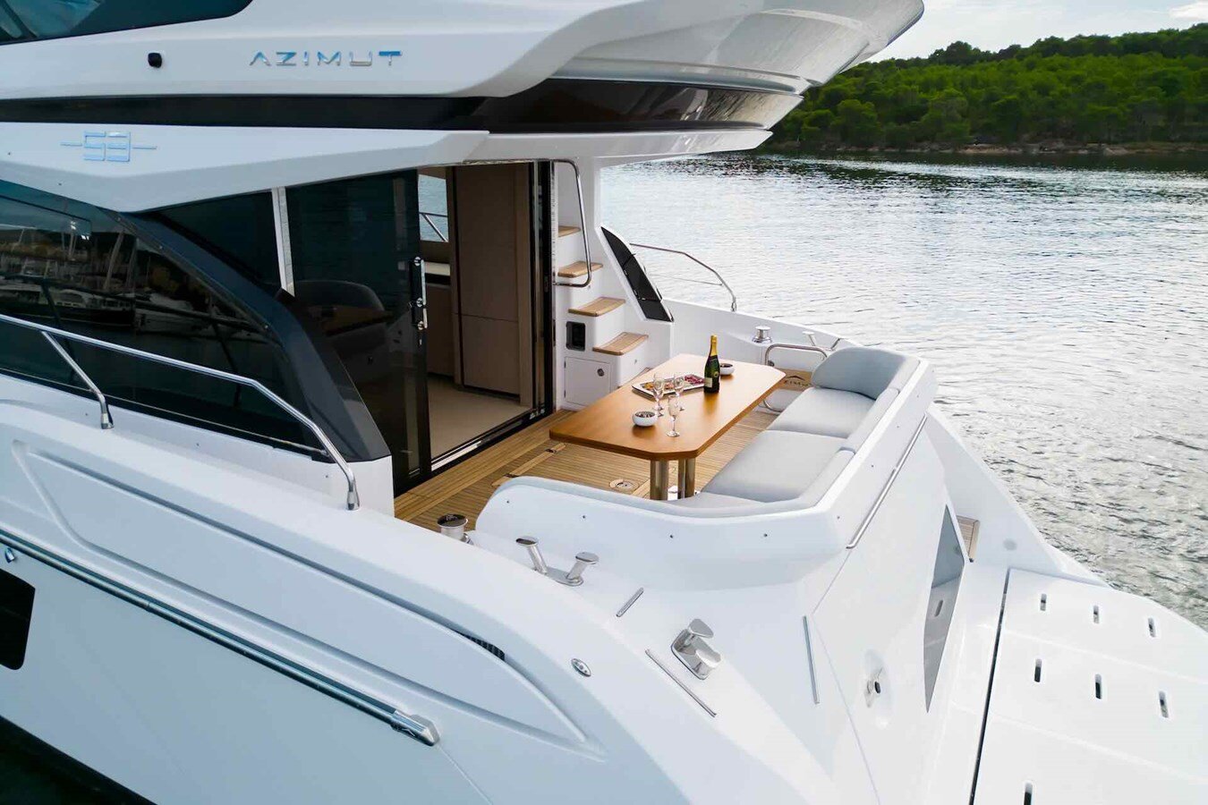 2023 AZIMUT YACHTS 55' 6