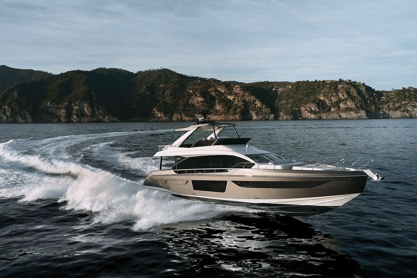 2023 AZIMUT YACHTS 68' 10