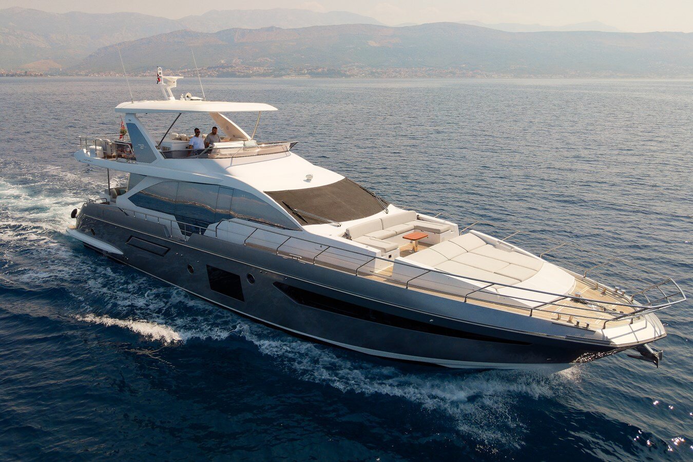 2023-azimut-yachts-74-2-a188fa