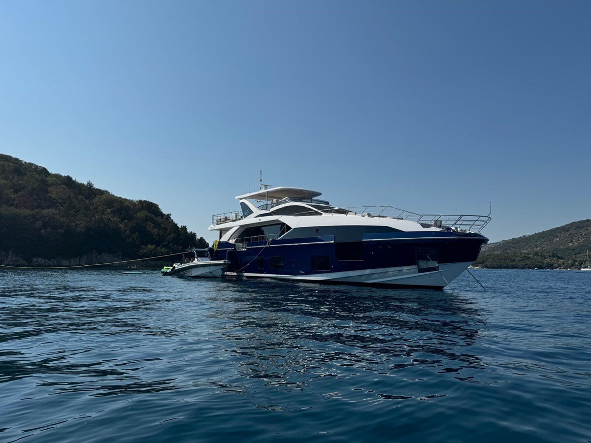 2023-azimut-yachts-87-11-05f15f