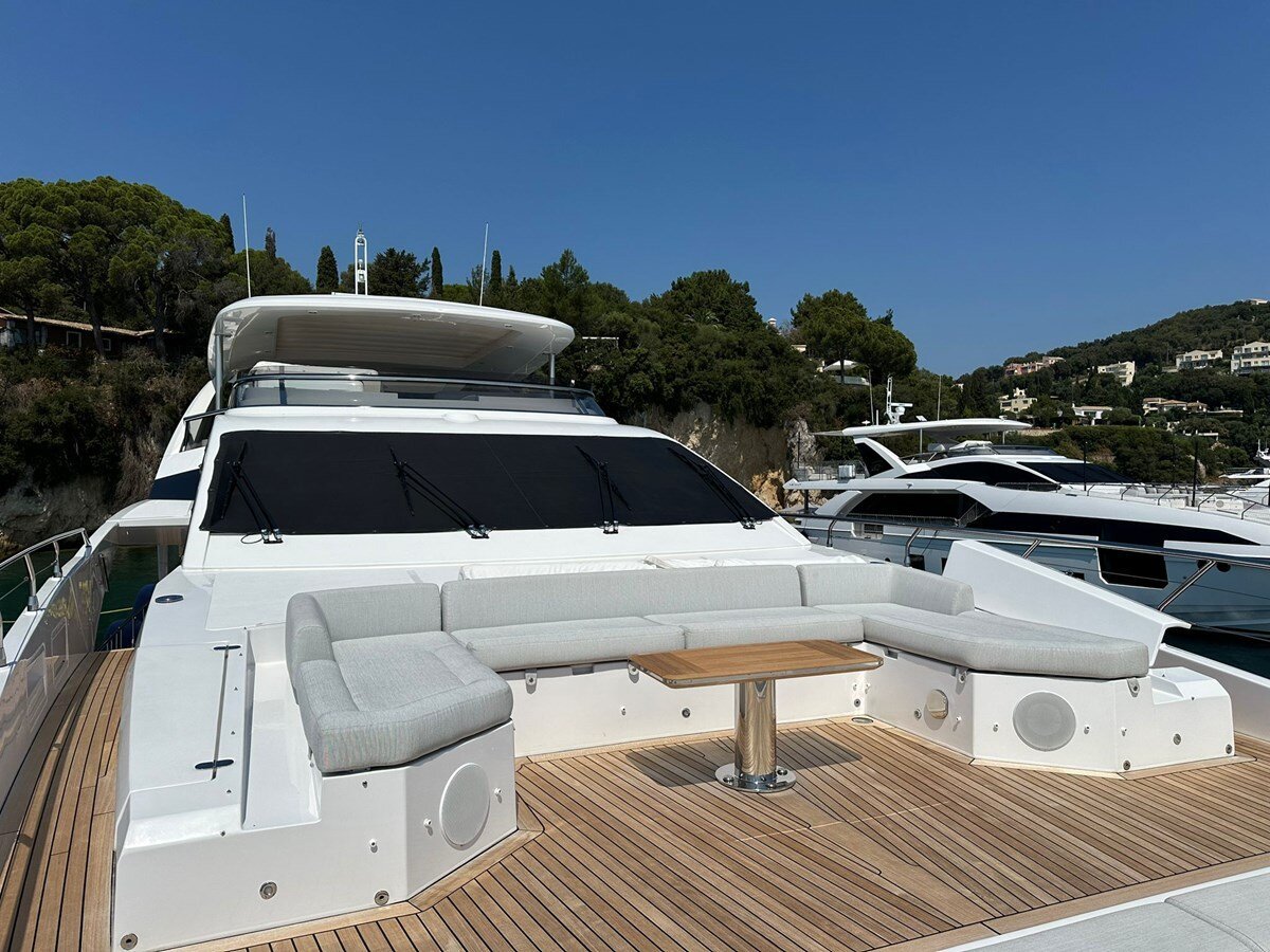 2023-azimut-yachts-87-11-05f15f