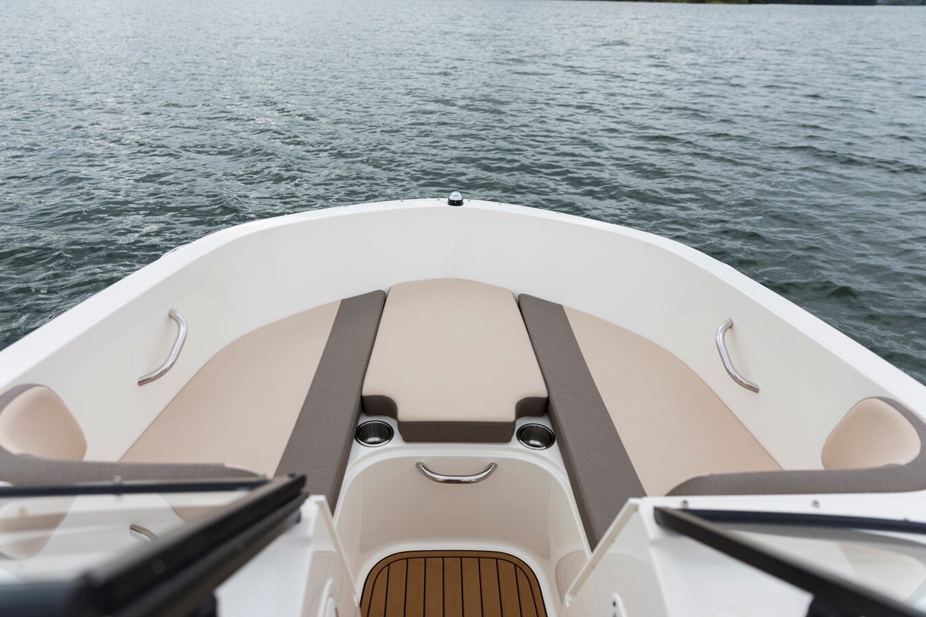 2023-bayliner-18-9-39b0f5