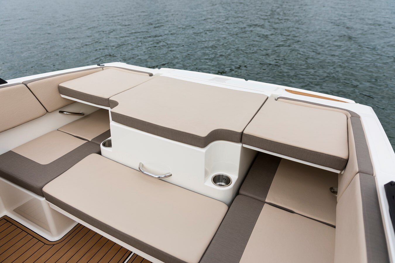 2023-bayliner-18-9-1d4345