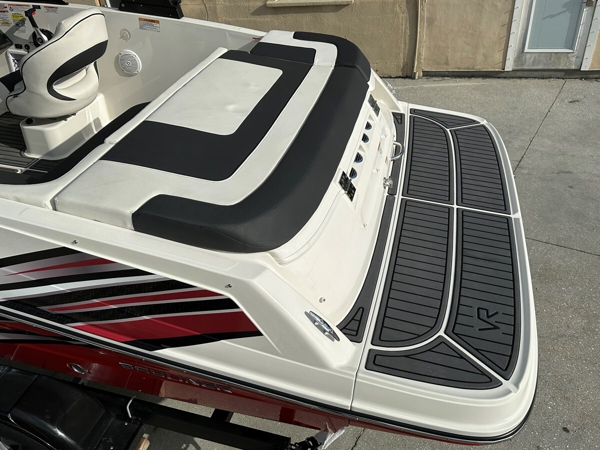 2023-bayliner-20-7-38a372