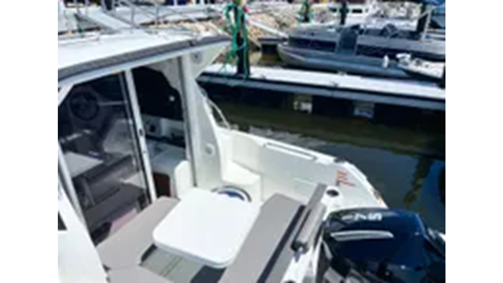 2023-beneteau-25-36fc33