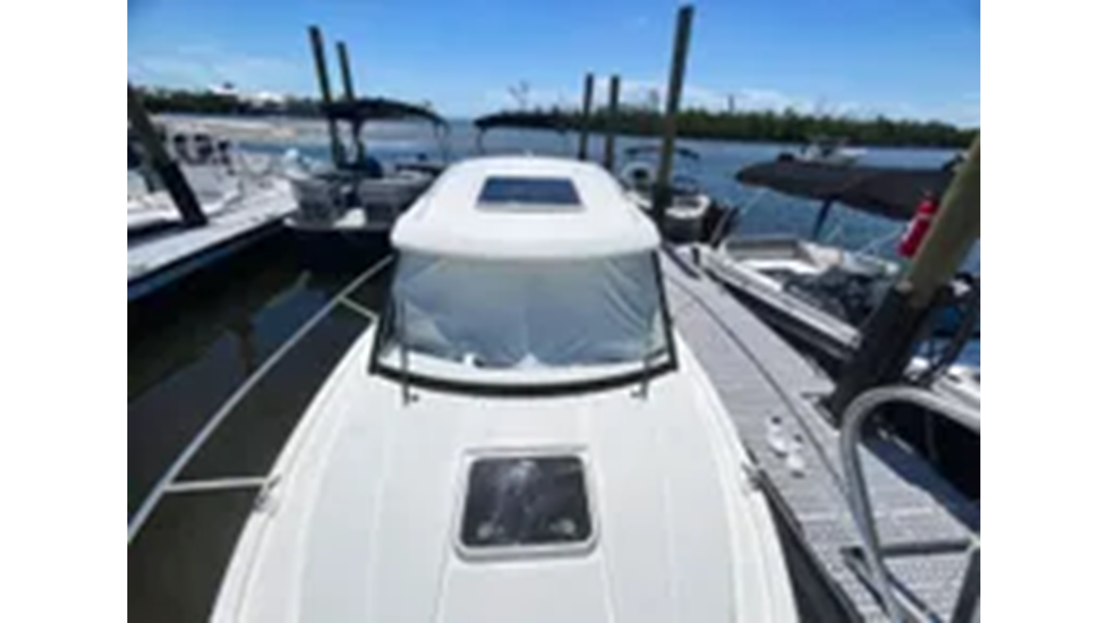 2023-beneteau-25-36fc33