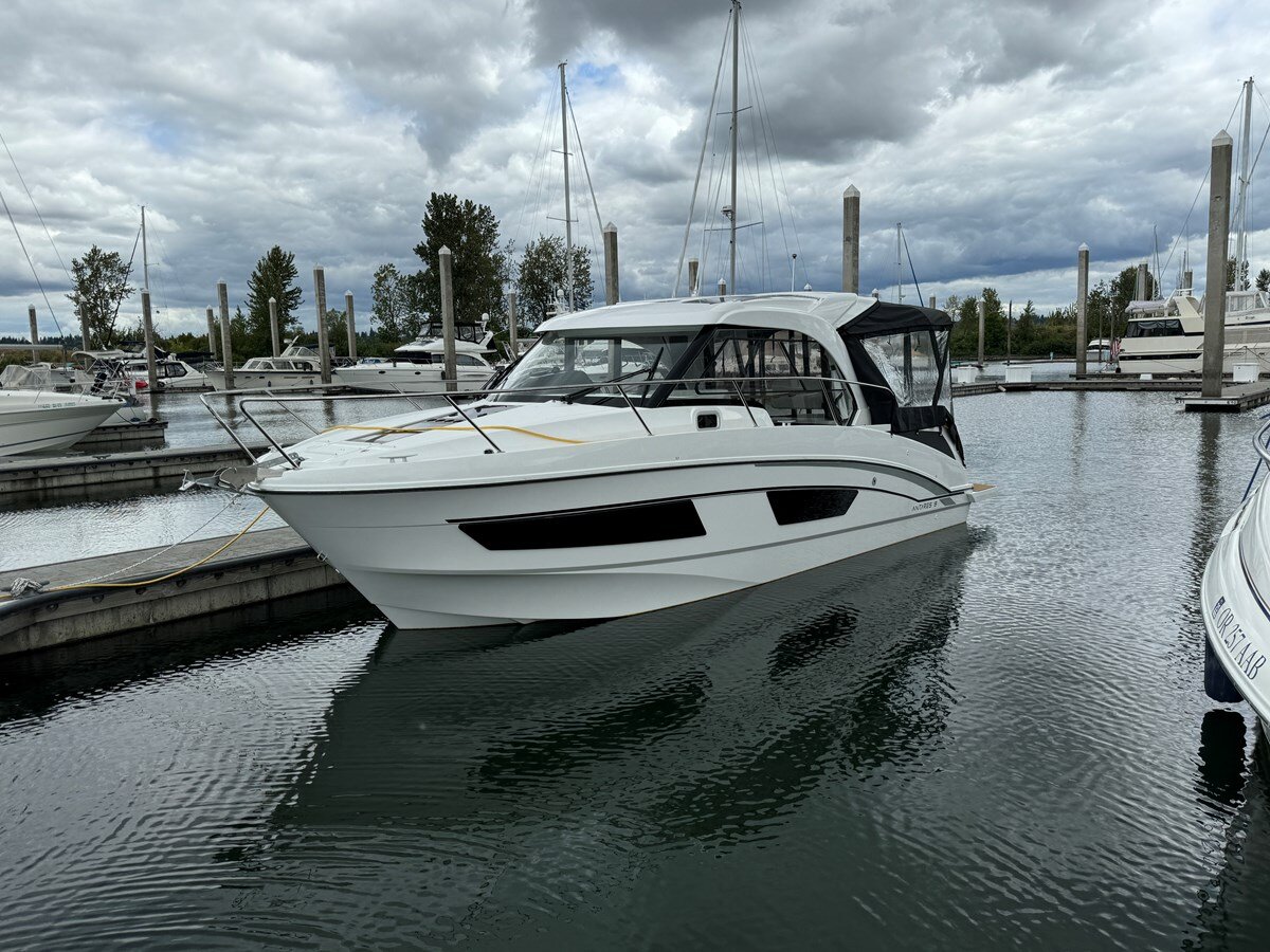 2023-beneteau-30-9f3e09