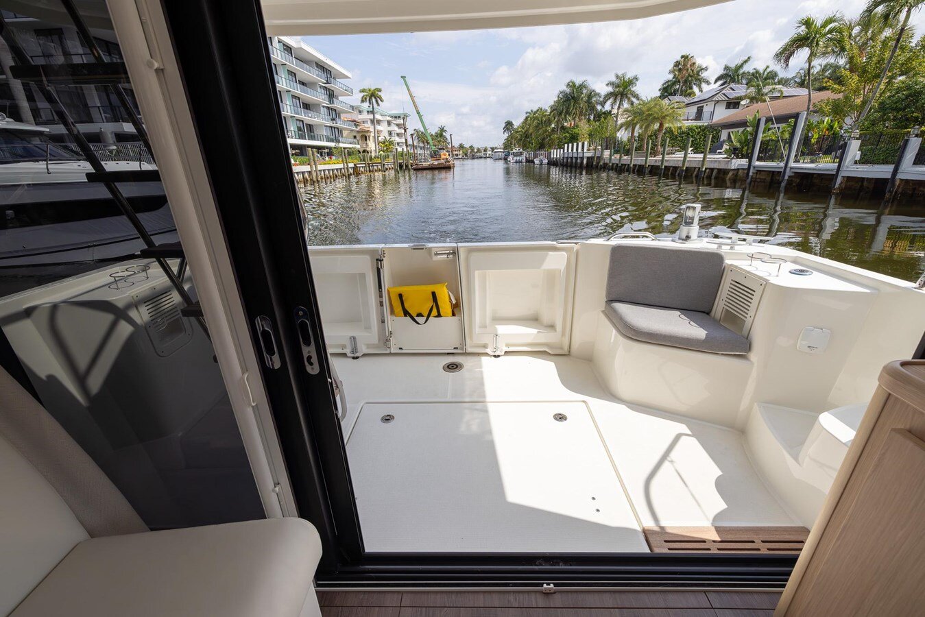 2023-beneteau-37-cfc323