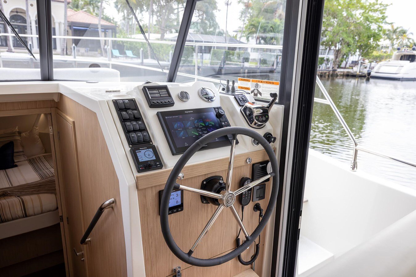 2023-beneteau-37-cfc323