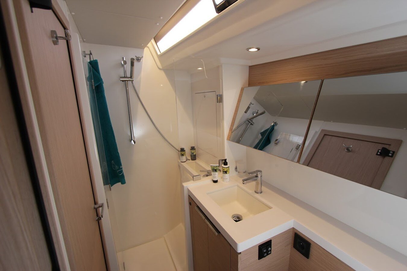 2023 BENETEAU 56' 3