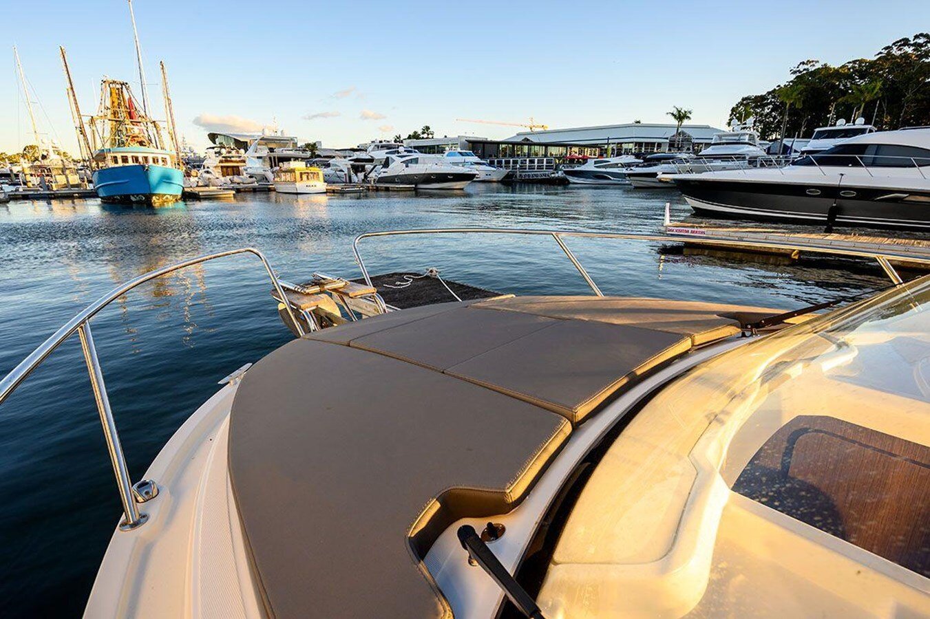 2023-beneteau-8-1-159efb