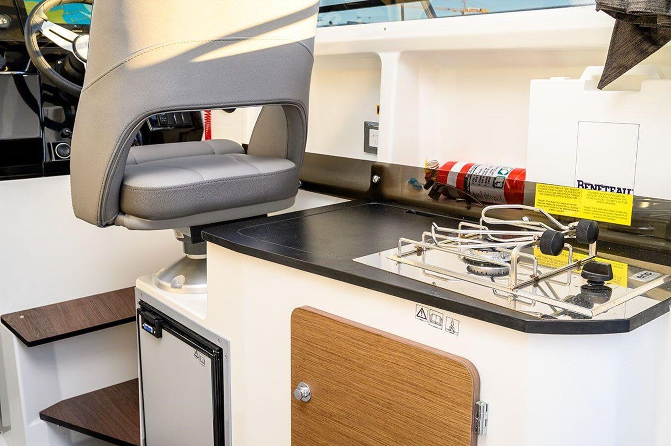 2023-beneteau-8-1-159efb