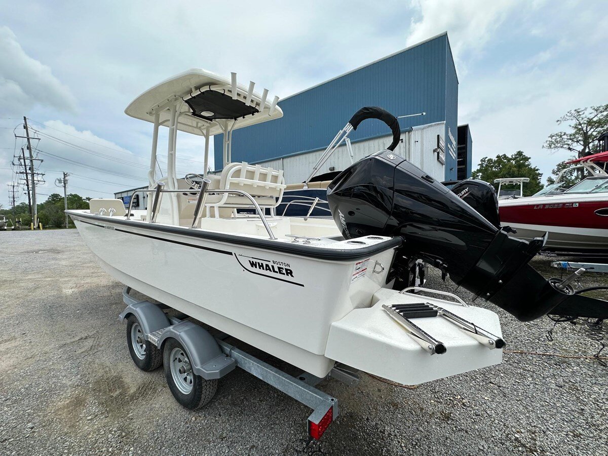 2023-boston-whaler-21-19875b