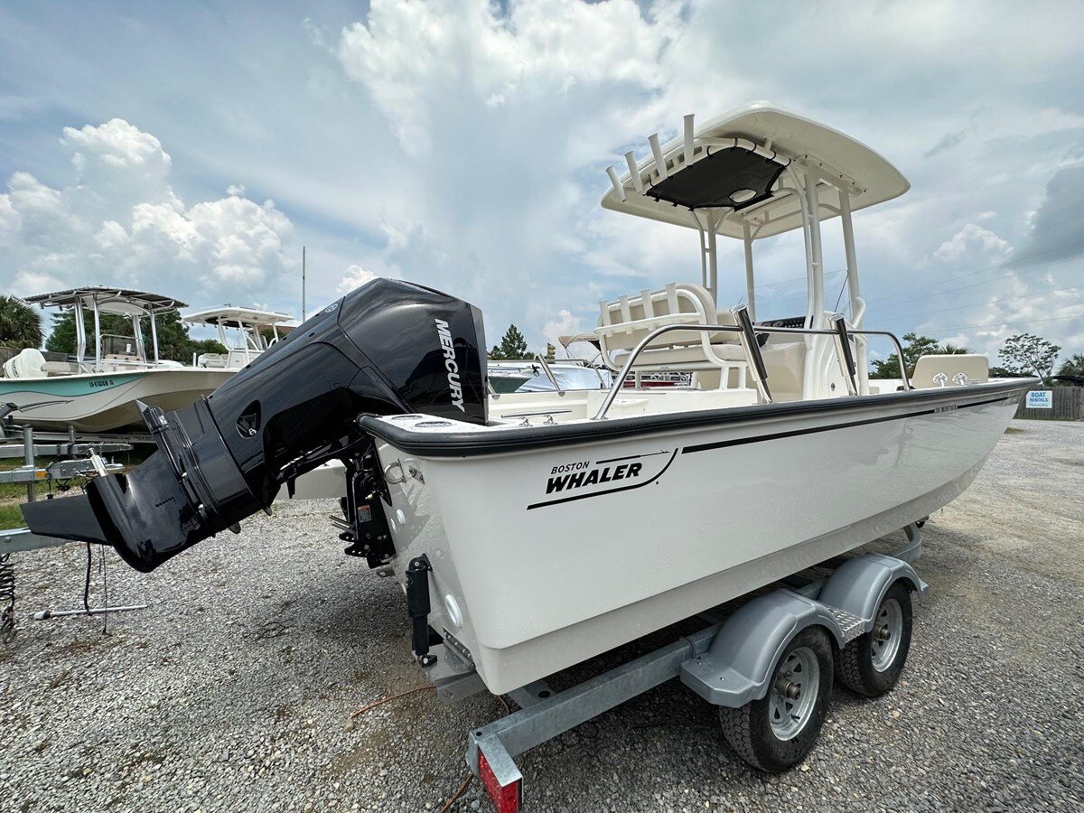 2023-boston-whaler-21-19875b