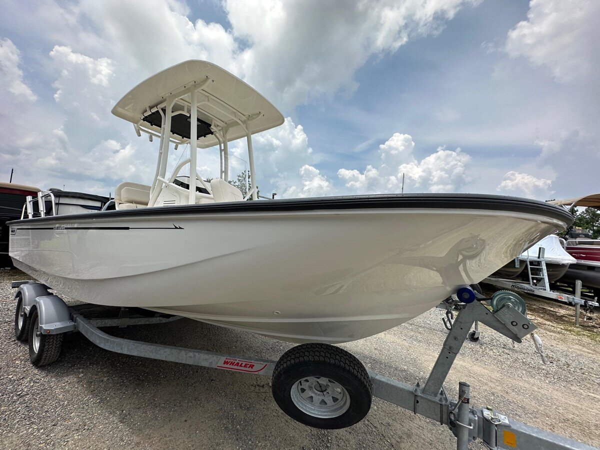 2023-boston-whaler-21-19875b