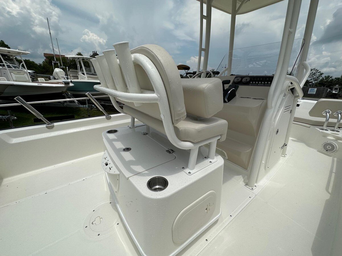 2023-boston-whaler-21-19875b