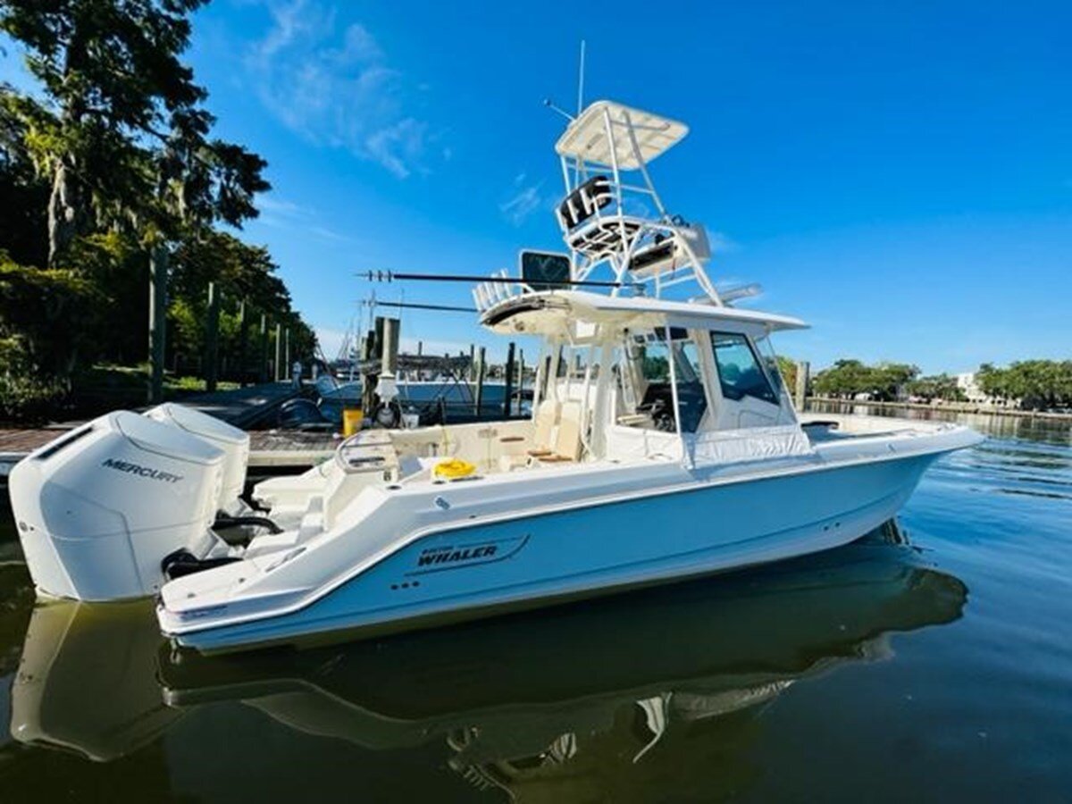 2023-boston-whaler-36-5-94e56b