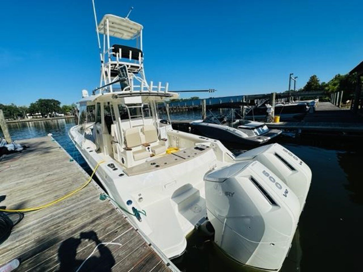 2023-boston-whaler-36-5-94e56b