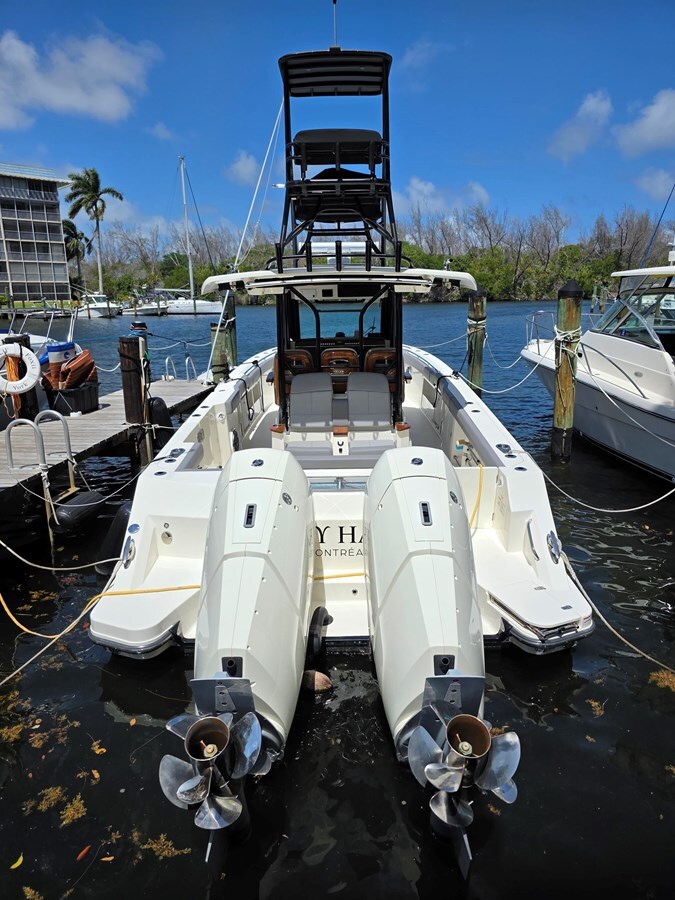 2023-boston-whaler-36-5-acc14d
