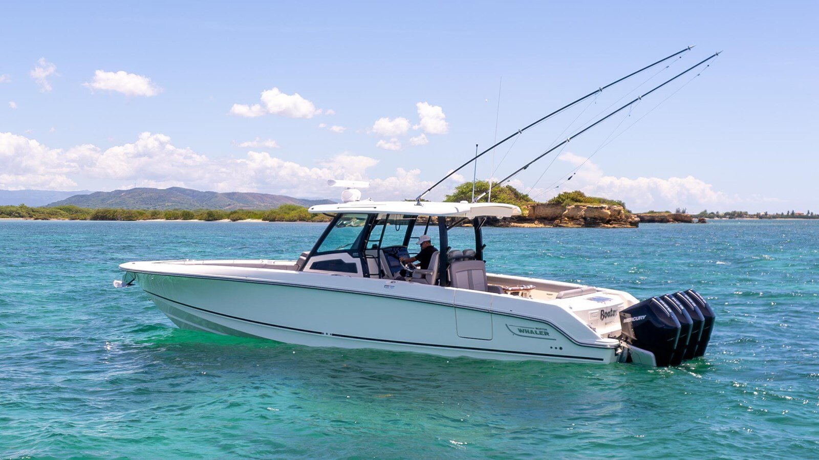 2023-boston-whaler-38-1dff2f