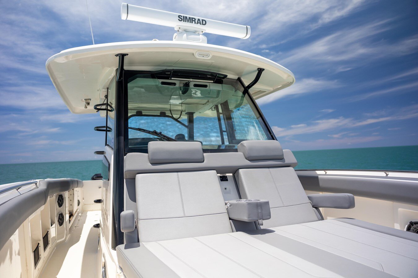 2023-boston-whaler-38-1dff2f